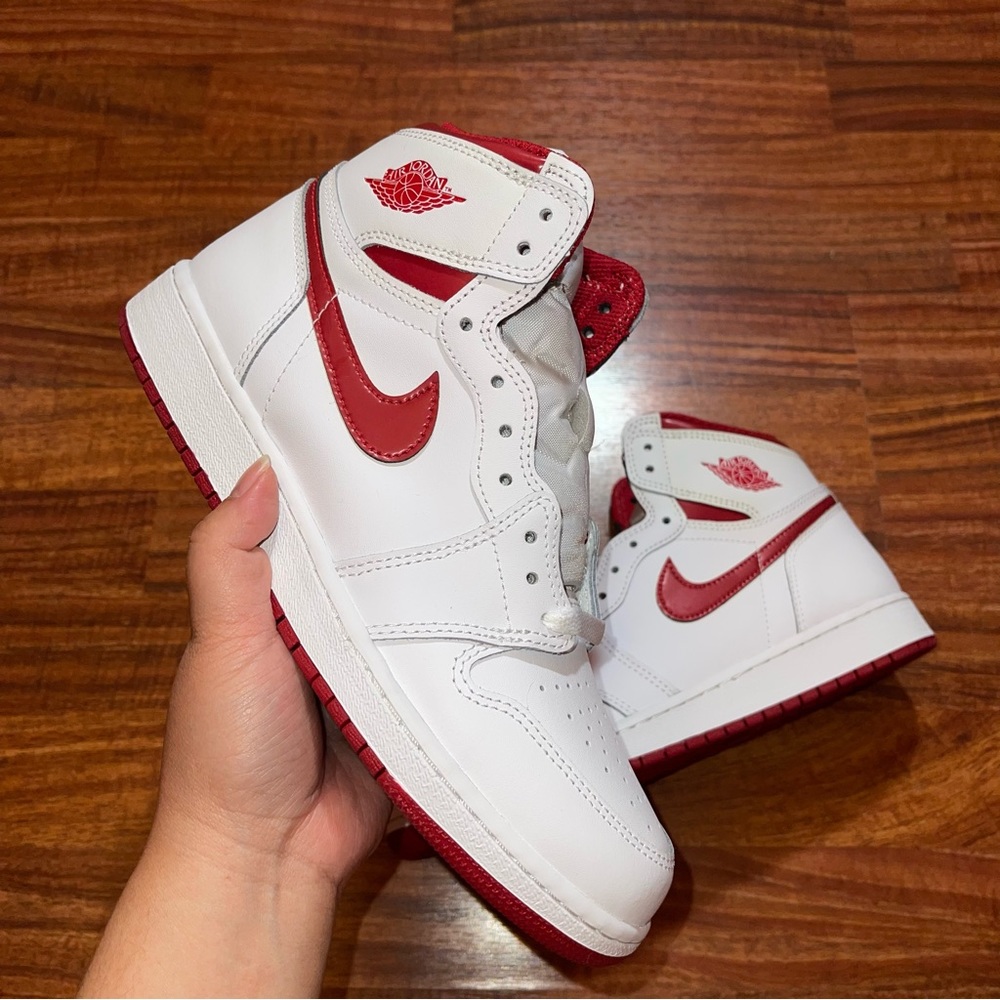 Jordan 1 Retro High OG BG ‘Metallic Red’